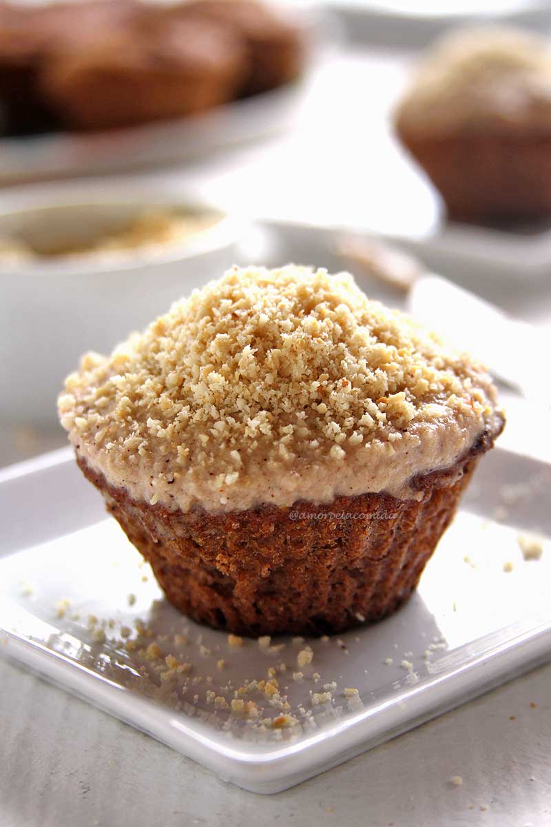 Bolo low carb de amendoim