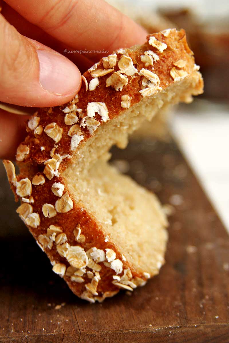 Pão de aveia fit com 5 ingredientes saudável e nutritivo