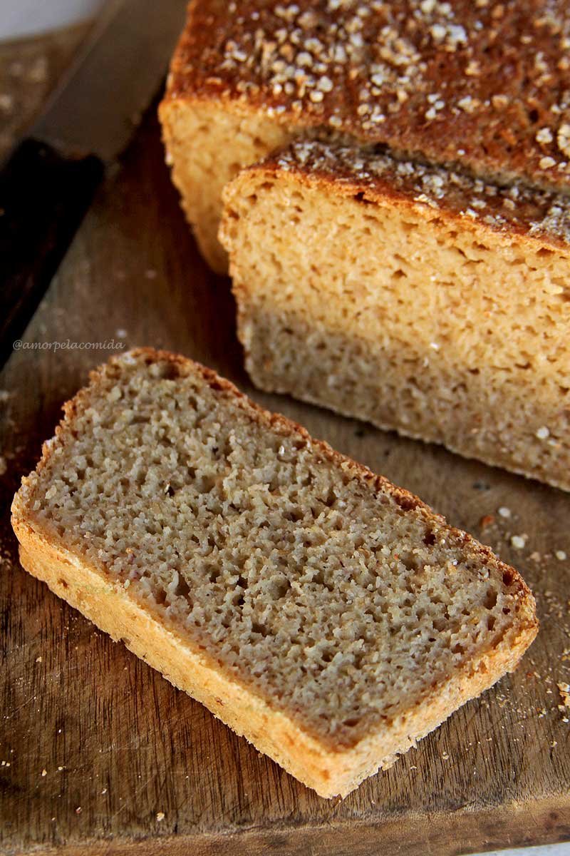 Pão de quinoa e aveia fácil e rápido sem glúten, sem leite, sem ovo